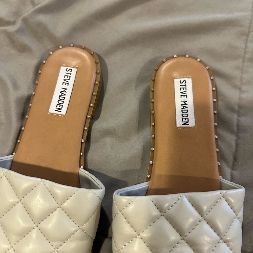 Steve Madden light gray Quilted Slide Sandals with rhinestones - Picture 2 of 5